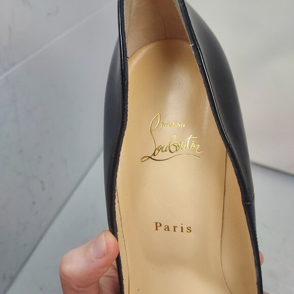 Christian Louboutin So Kate Black Patent Leather Pump - Picture 5 of 10